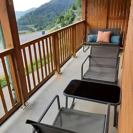 Guzet-pyrenees-pied Des Pistes Ustou